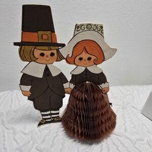 Vtg Hallmark Thanksgiving Pilgrims Honeycomb Tissue Die Cut Decor‎